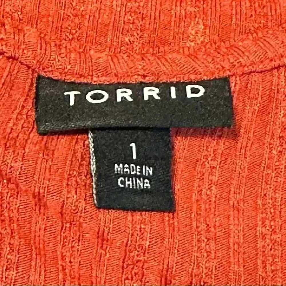 Torrid pointelle ribbed babydoll v neck top with size 1-1X/14-16 - Picture 9 of 10